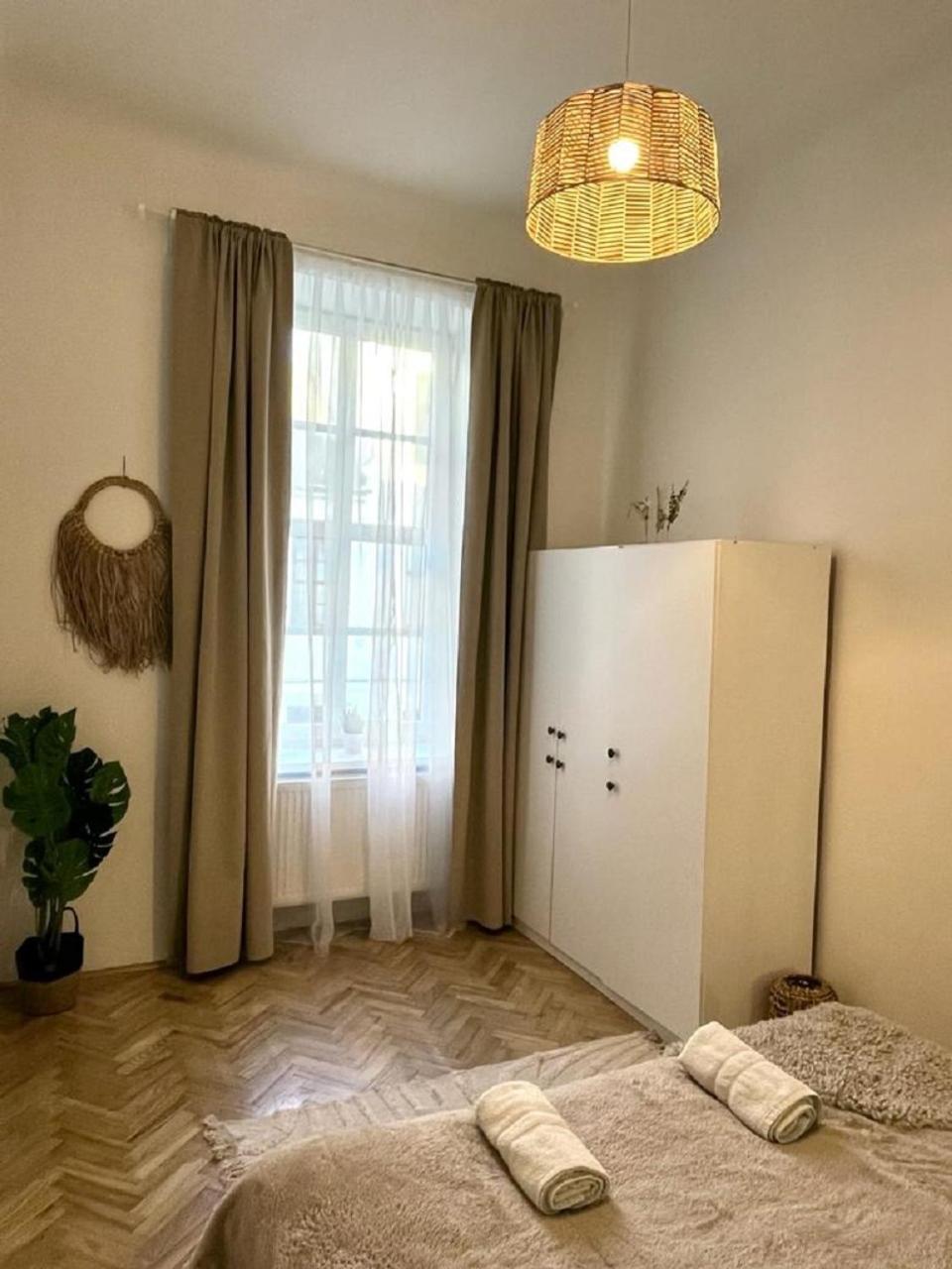 Apartment Cecil - Old Town Bratislava Ngoại thất bức ảnh